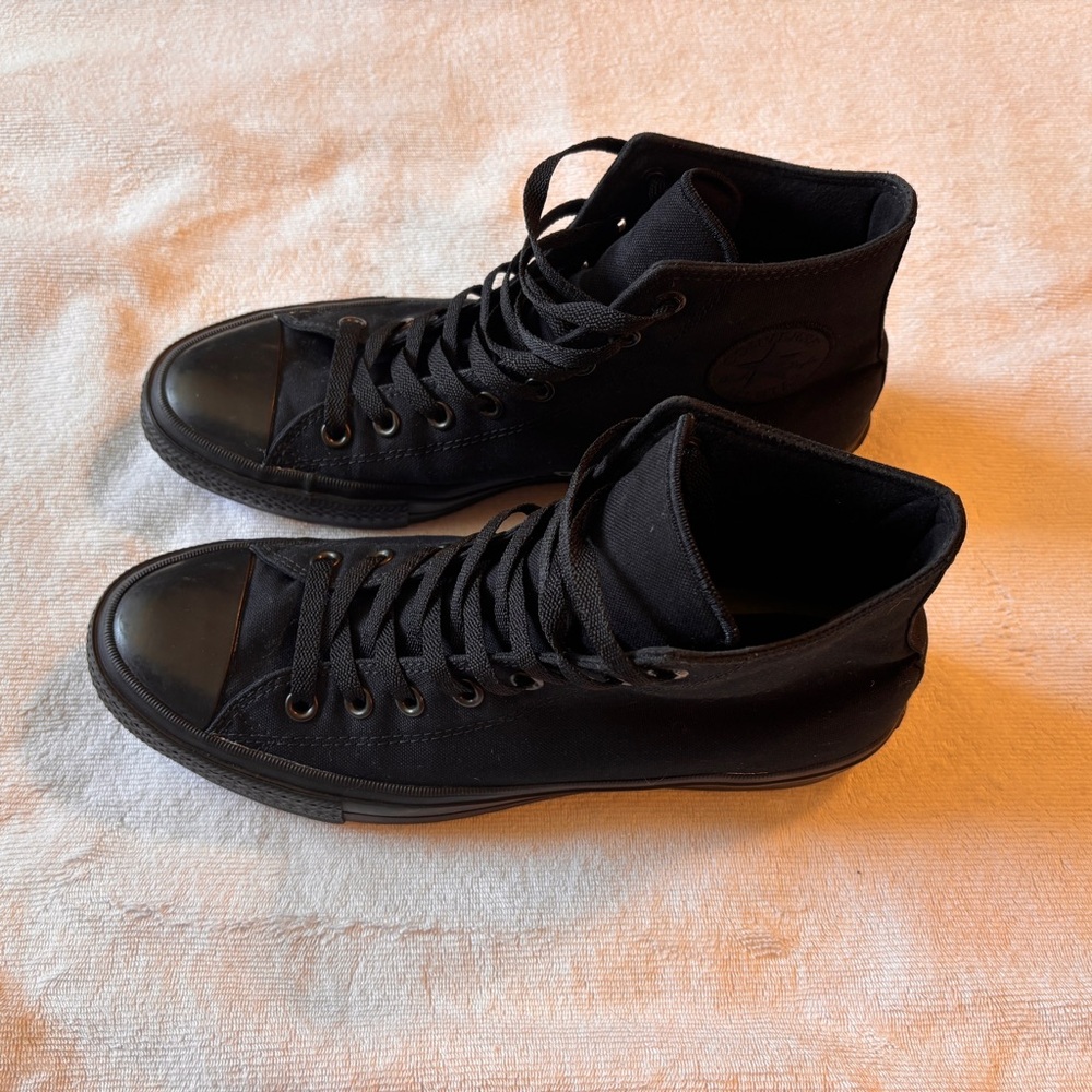 Men’s Converse Chuck Taylor High Top Sneakers